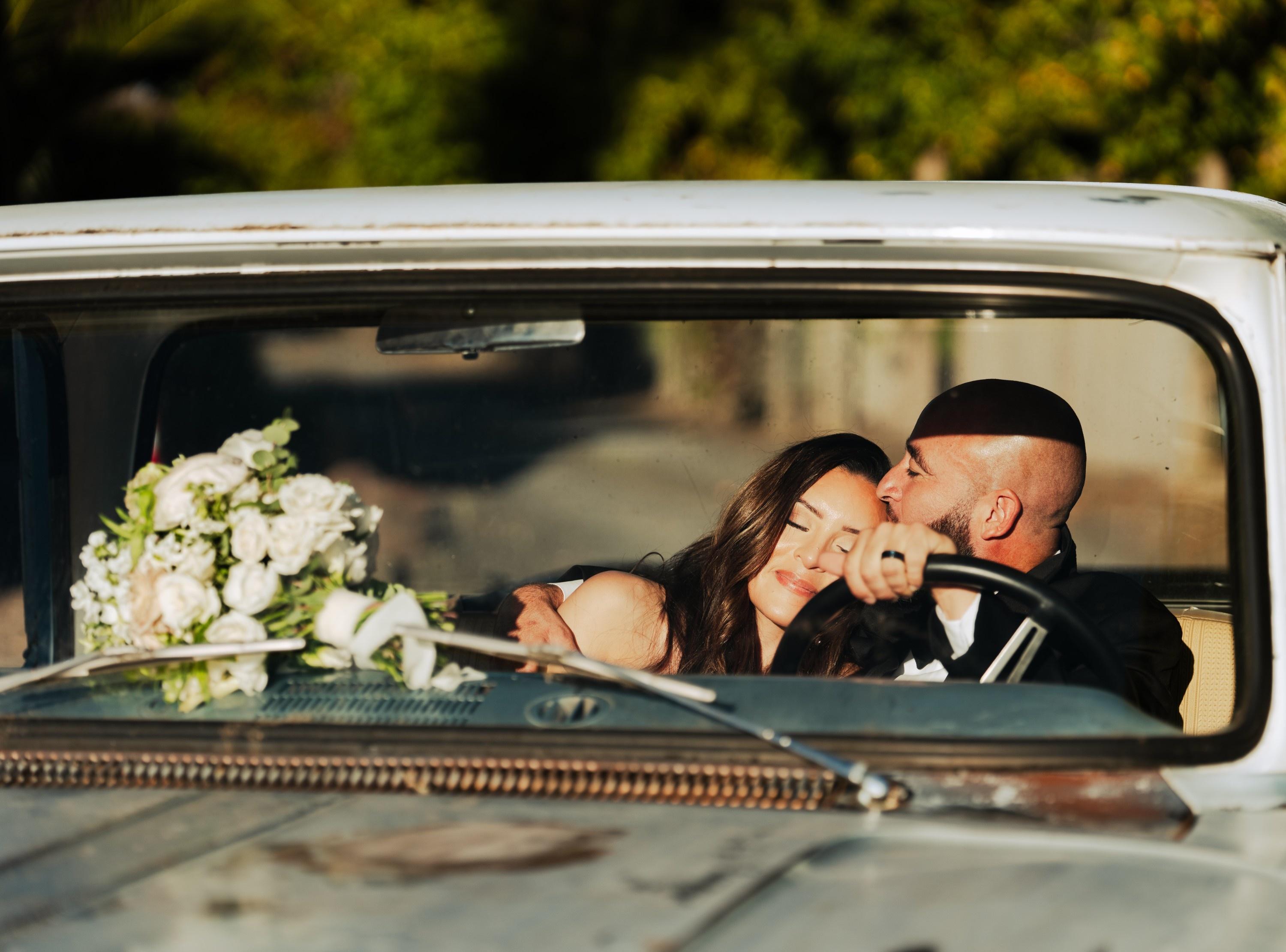 carousel-hero-element image-0